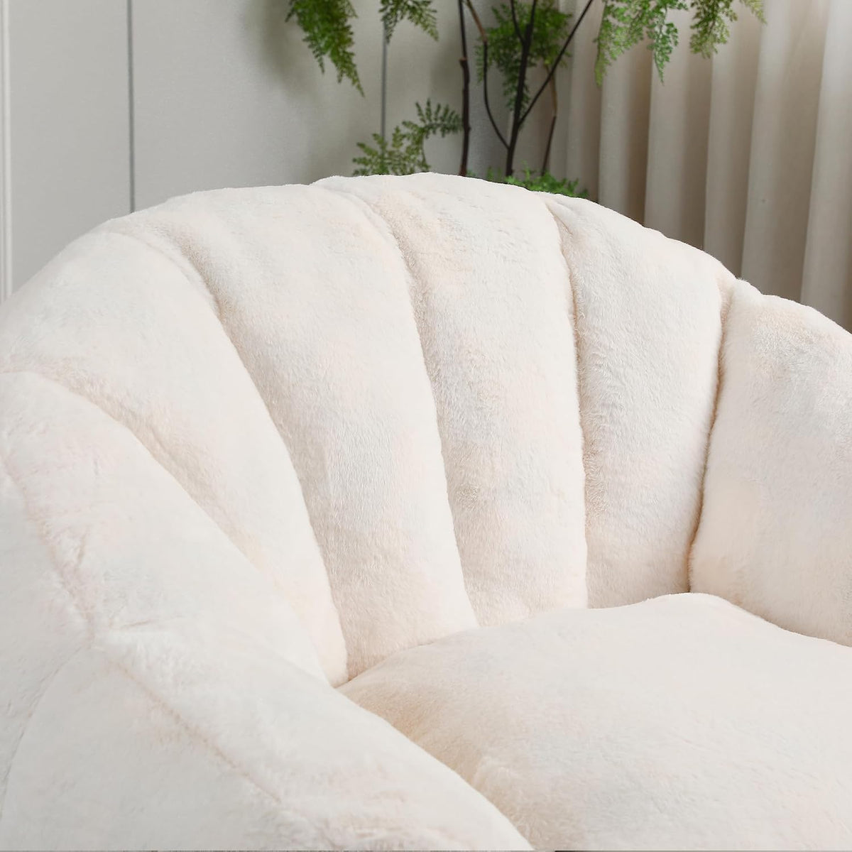 White Big Bean Bag Chairs for Adults Kids with Armrests, Faux Fur Bean Bag Chairs for Teens, Oversized Lazy Bean Bags Sofa Fluffy Floor Lounge Chair, Large Bean Bag Couch for Bedroom
