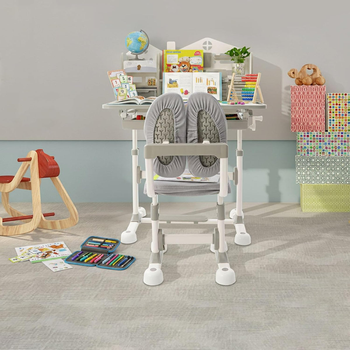 31.5'' Adjustable Kids Desk with Tilting Desktop & Bookshelf Hutch(Gray)