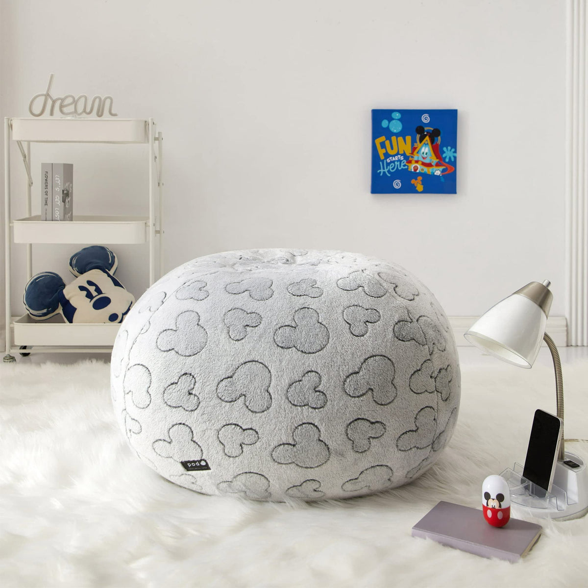 Idea Nuova Nickelodeon JoJo Siwa Embossed Faux Fur Round Bean Bag Chair for Kids,24"x24"x18"