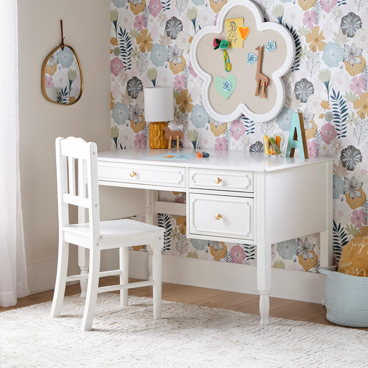 Guidecraft Avery Kids' Desk, Hutch and Chair Set - White: Children's Wooden Computer Desk with Storage Shelves and Drawers, Study Table and Chair for Girls