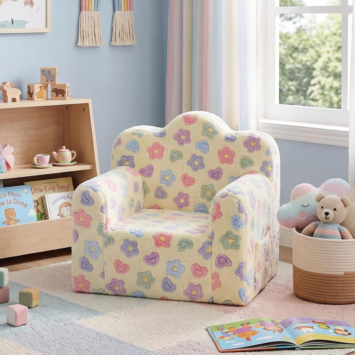 Tiita Kids Sofa, Childrens Couch with Carry Handle, Portable Toddler Foam Sofa Couch, Glow in The Dark Nursery Kids Couch, Lightweight Kids Chair for Playroom, Dorm Room, Small Space, Flower